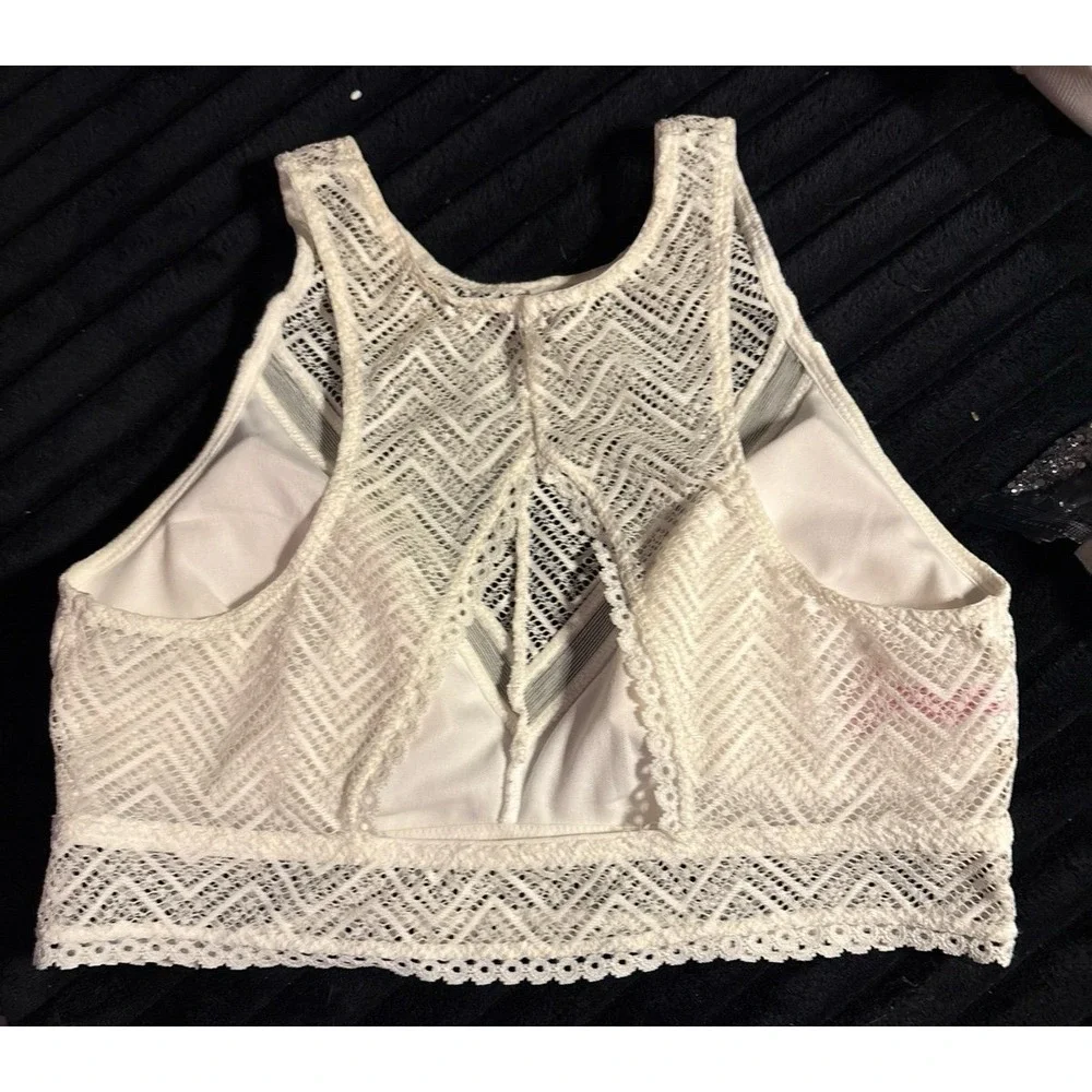 No Boundaries White Lace High Neck Bralette, Medium‎